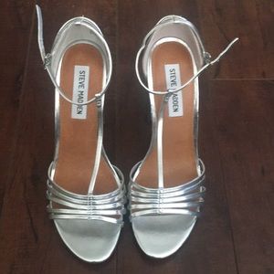Steve Madden Silver Heels